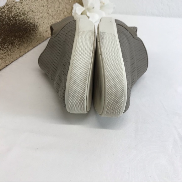 Vince | Blair Perforated Leather Slip on Sneaker Sz 7.5 - Picture 4 of 11